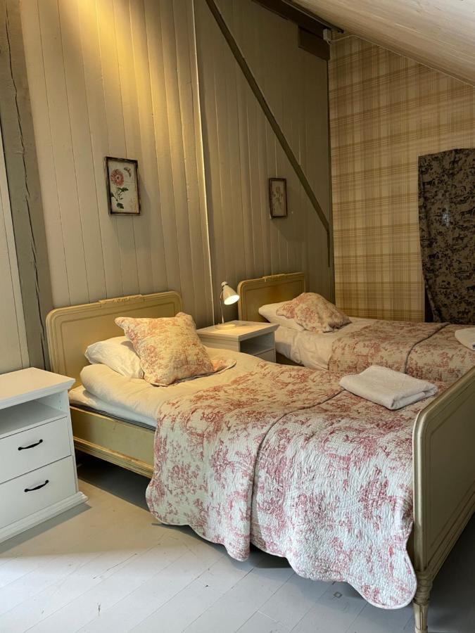 Arphus Lodge Eskilstuna Extérieur photo